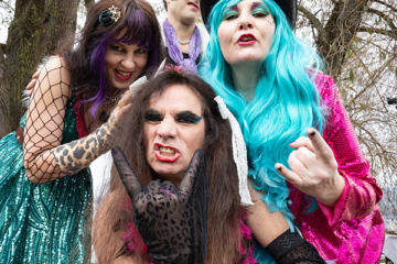 Glitzerparty mit Gutter Queens